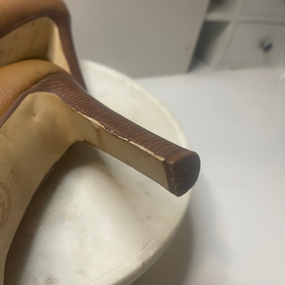 Michael Kors high, tan color in Good use conditions - Picture 8 of 16